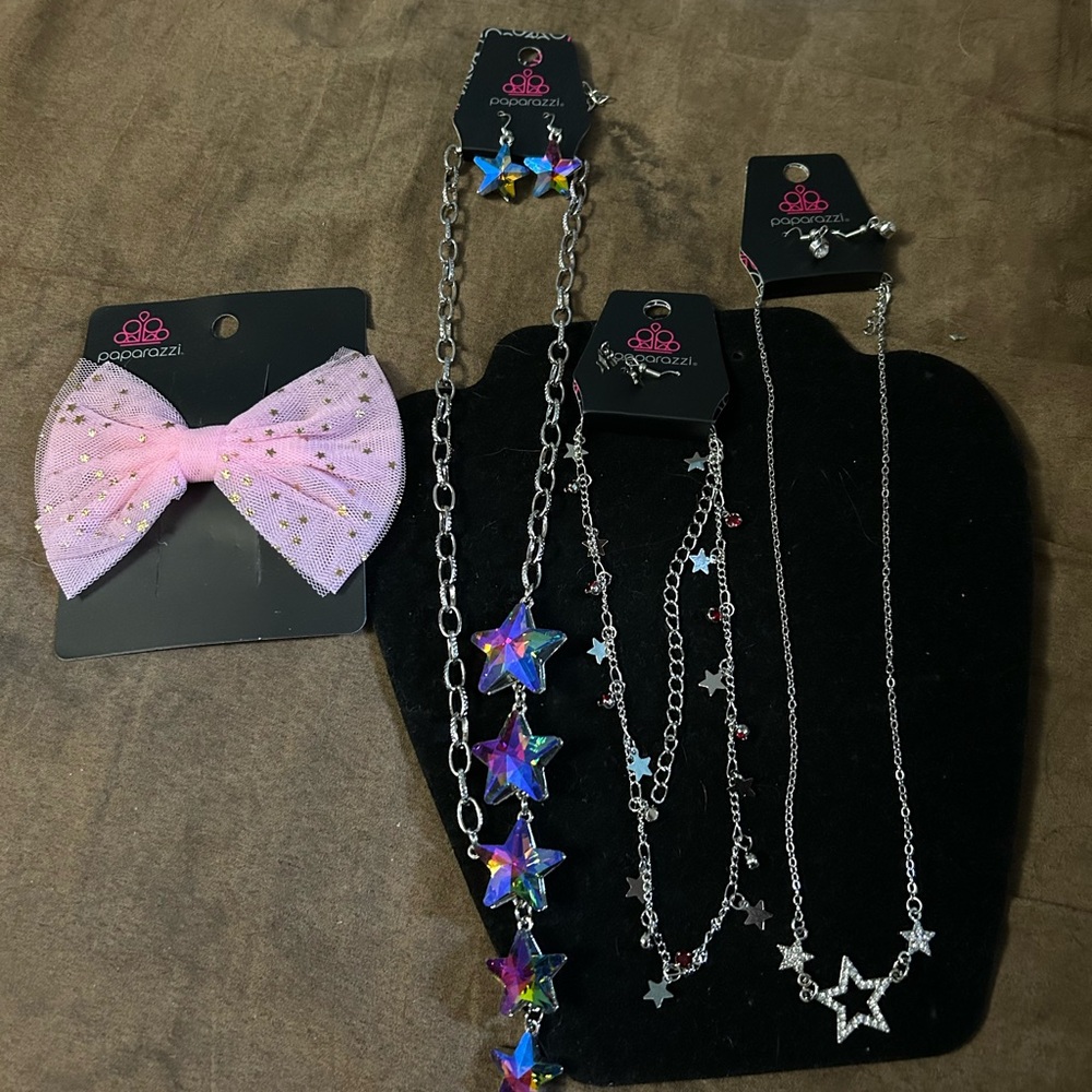Paparazzi Rainbow Star Necklace and Pink Bow Set